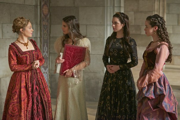 Catherine de Médicis, Kenna, Marie Stuart et Lola