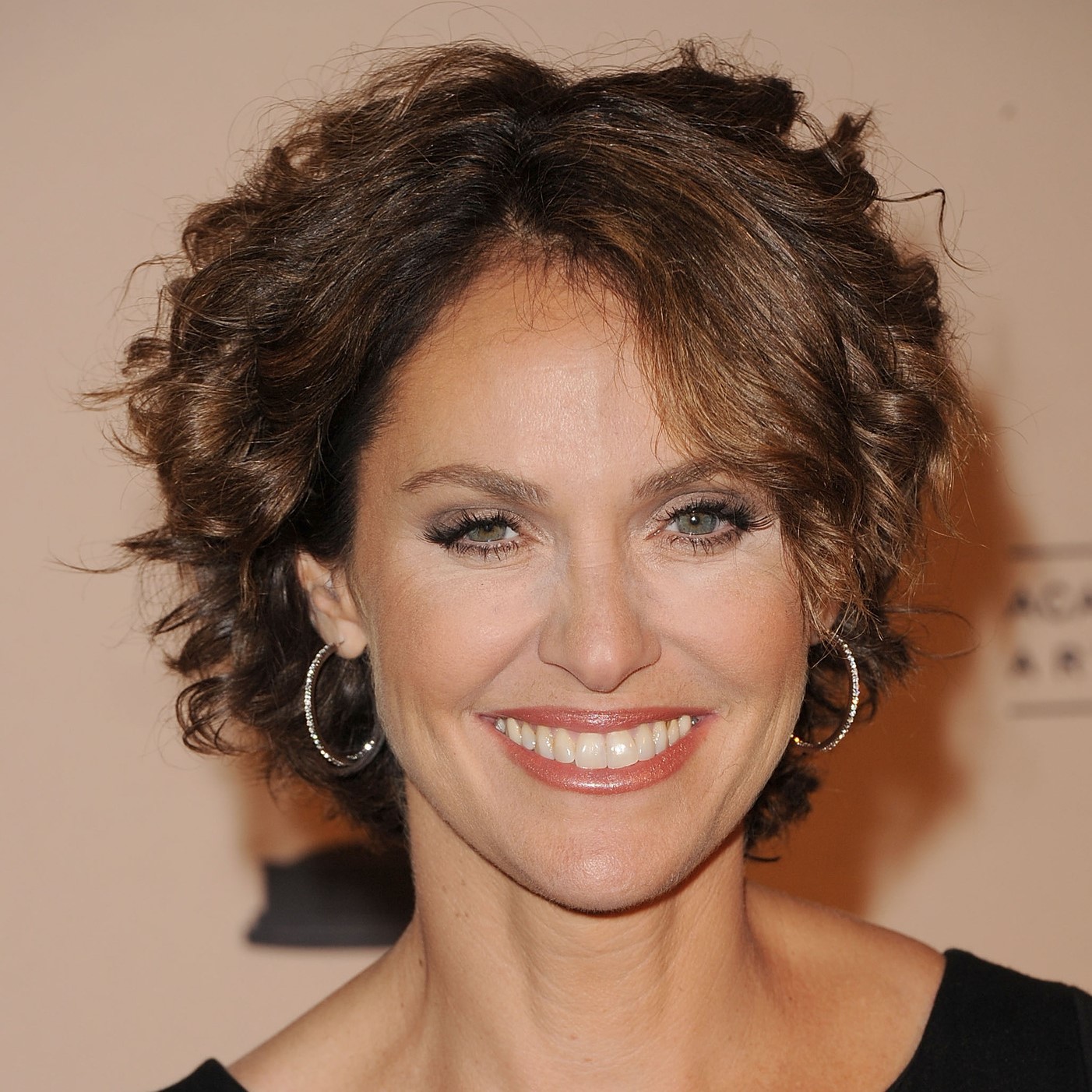 Reign Actrice guest Amy Brenneman